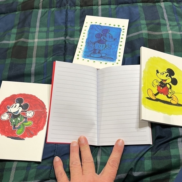 Set of 4 Mickey Mouse notebooks   Disney - Picture 4 of 4
